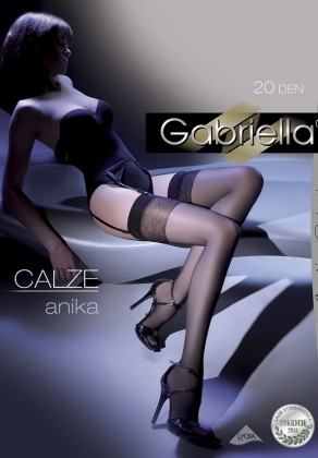 gabriella anika jarretel kous